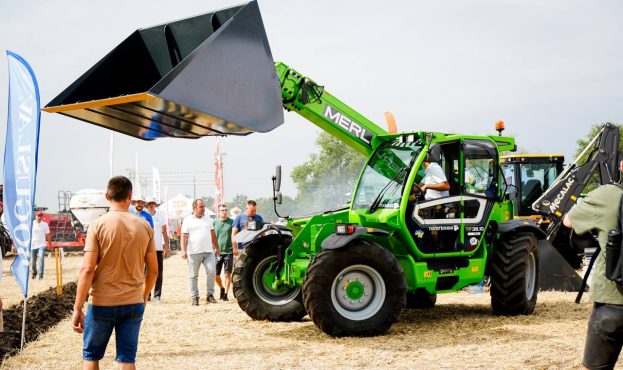 Навантажувач Merlo TurboFARMER 38.10 завжди найкращий у своєму класі