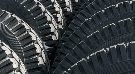 Шини для МТЗ-82: повний гід по передніх і задніх колесах у 2025