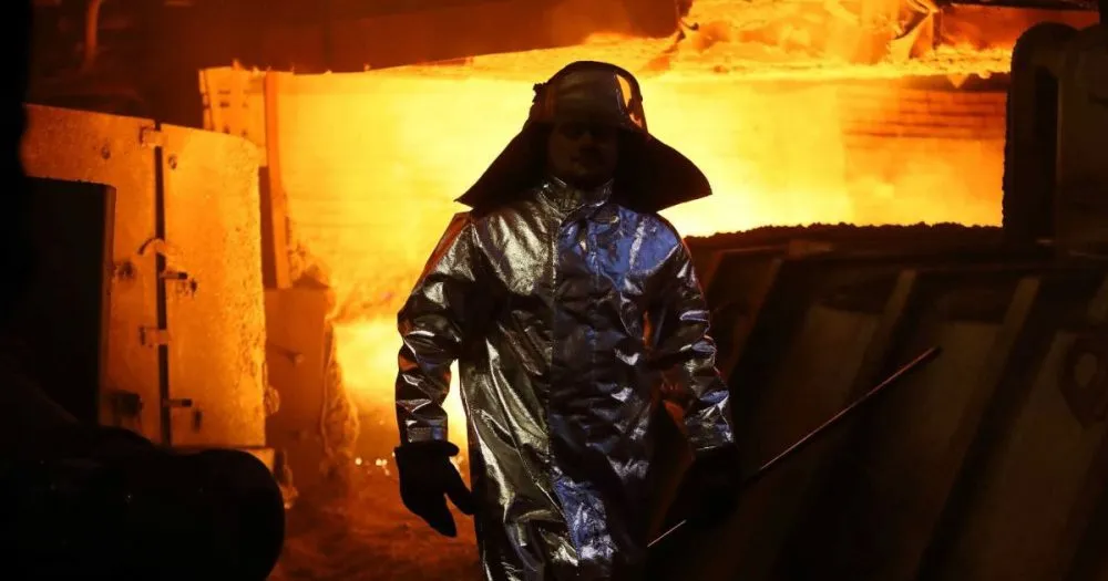 «Запоріжсталь» тимчасово призупинила виробництво через повне знеструмлення