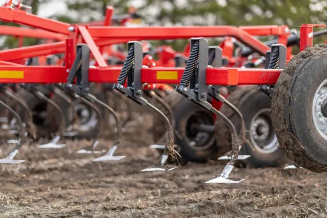 Конструктивні особливості передпосівних культиваторів Wil-Rich XL2 та QX2, виробництва Väderstad